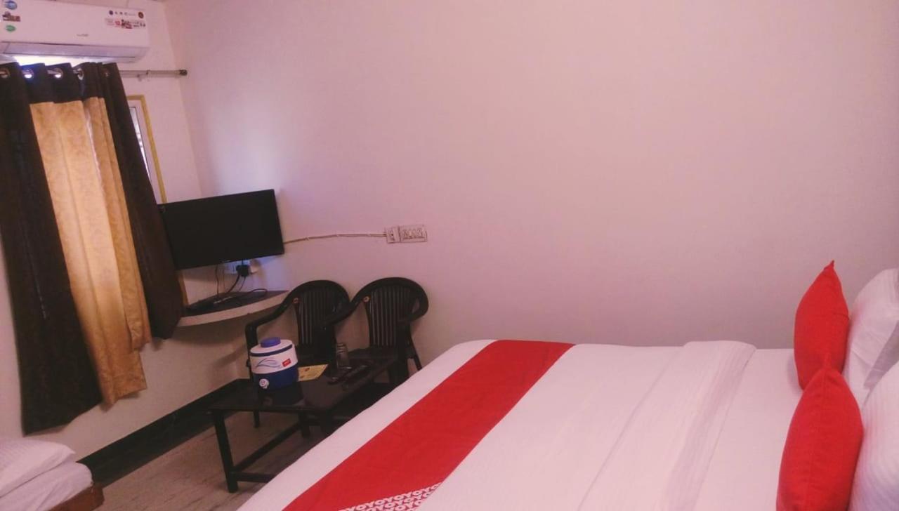 אודייפור Hotel Rajkamal International מראה חיצוני תמונה