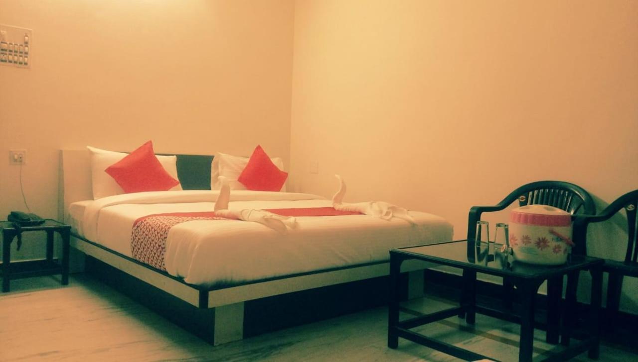 אודייפור Hotel Rajkamal International מראה חיצוני תמונה