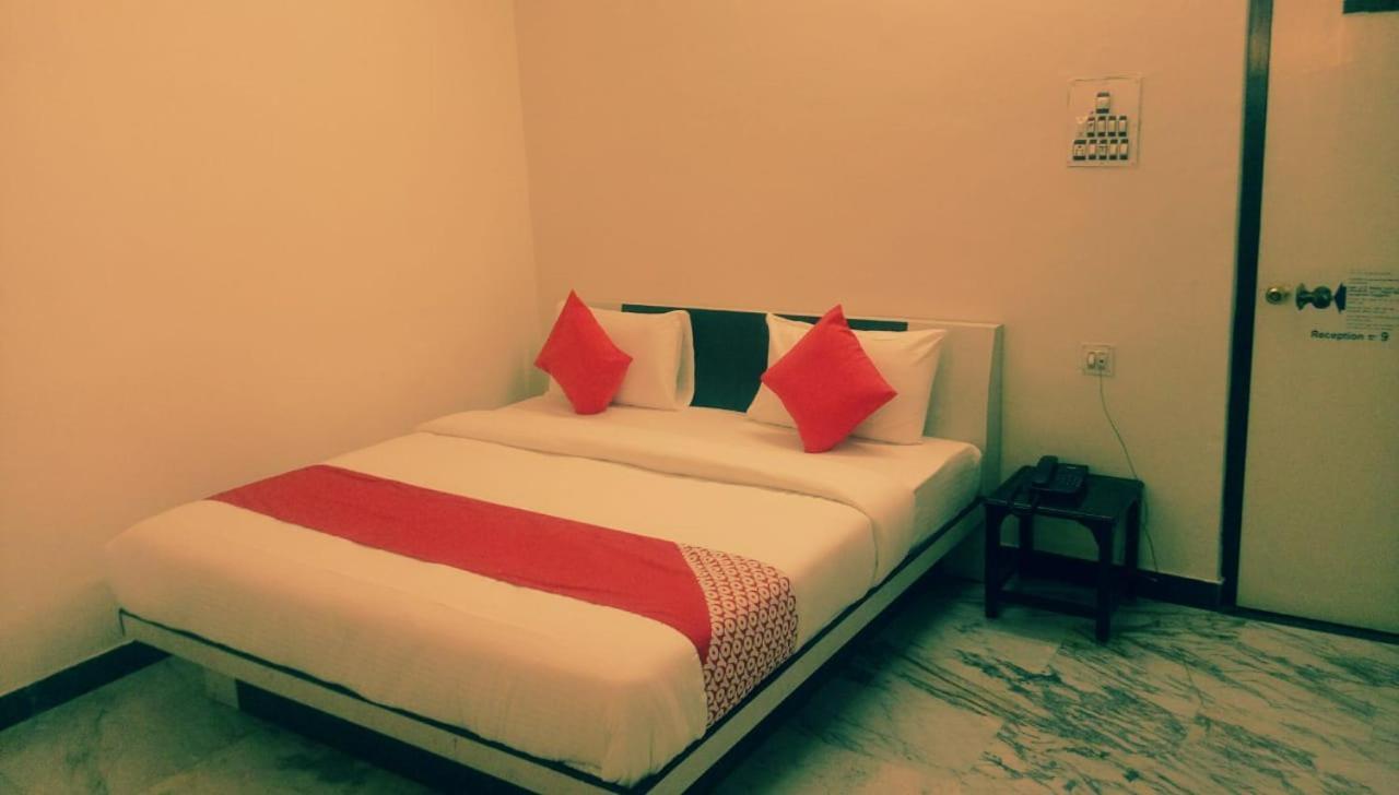 אודייפור Hotel Rajkamal International מראה חיצוני תמונה